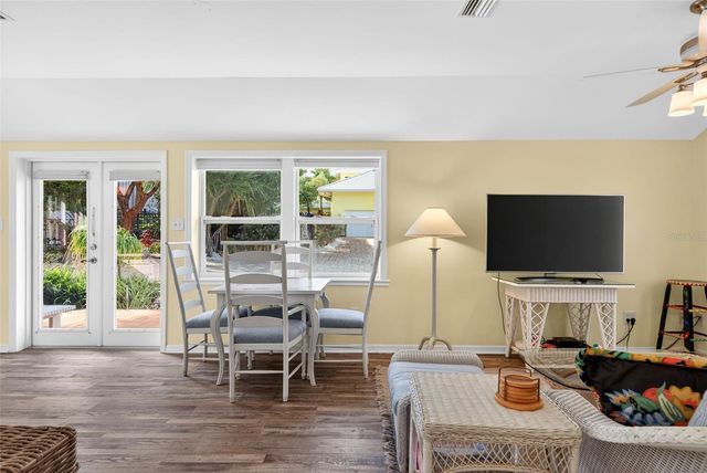 7152 POINT OF ROCKS CIRCLE, Sarasota, FL 34242