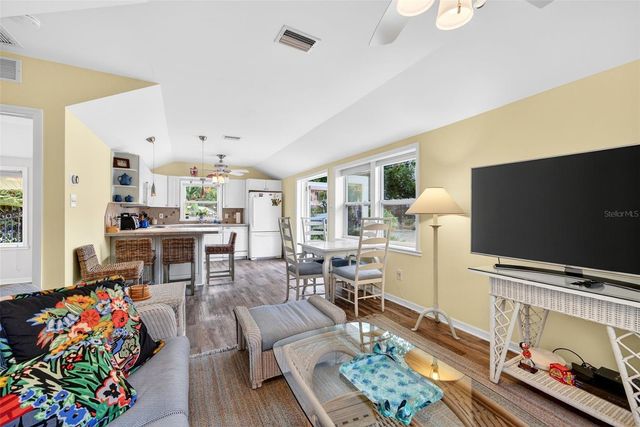 7152 POINT OF ROCKS CIRCLE, Sarasota, FL 34242