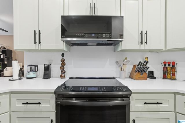 597 HACKBERRY RIDGE TRACE, Birmingham, AL 35226