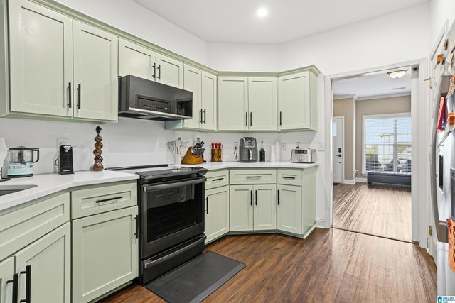 597 HACKBERRY RIDGE TRACE, Birmingham, AL 35226