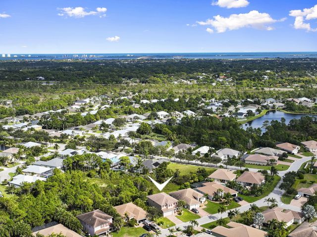 505 NW Windflower Terrace, Jensen Beach, FL 34957