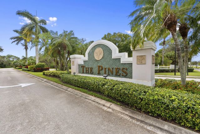 505 NW Windflower Terrace, Jensen Beach, FL 34957