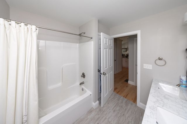 17 Harwood Farm Road, Southbridge, MA 01550