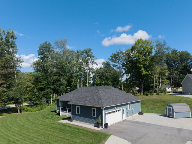 17 Harwood Farm Road, Southbridge, MA 01550