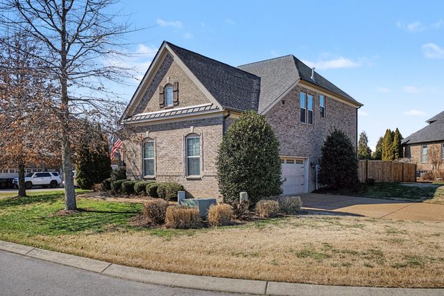 409 Secret Mountain Pass, Nolensville, TN 37135