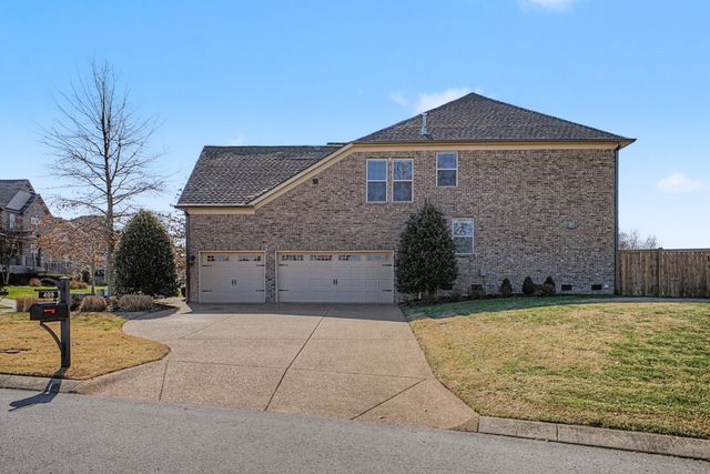 409 Secret Mountain Pass, Nolensville, TN 37135