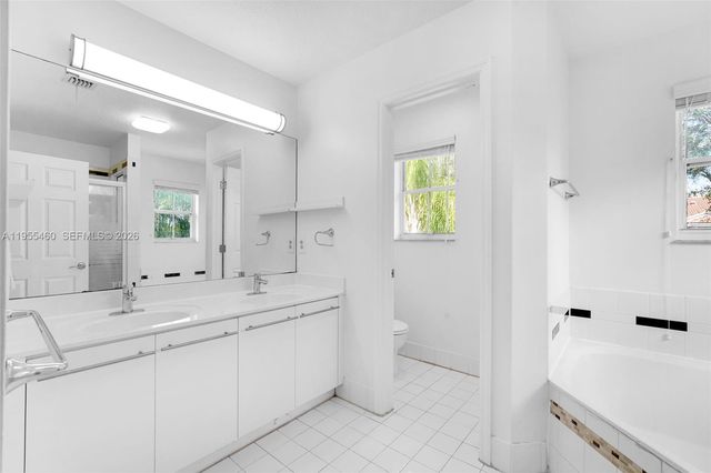 1120 Cliffrose Street, Hollywood, FL 33019