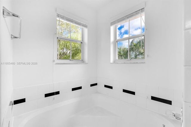 1120 Cliffrose Street, Hollywood, FL 33019