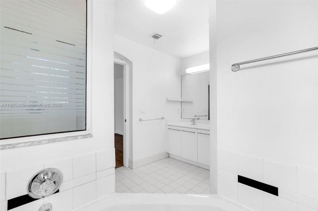 1120 Cliffrose Street, Hollywood, FL 33019