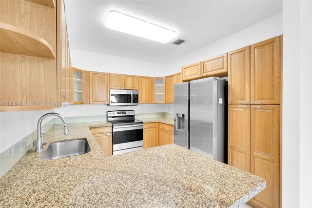 1120 Cliffrose Street, Hollywood, FL 33019