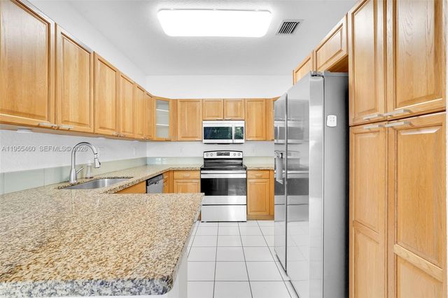 1120 Cliffrose Street, Hollywood, FL 33019