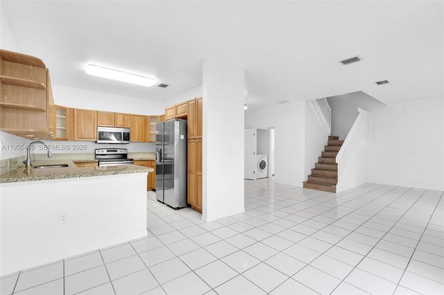 1120 Cliffrose Street, Hollywood, FL 33019