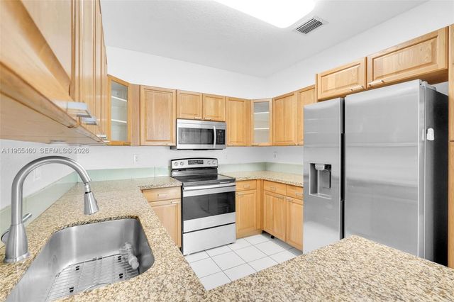 1120 Cliffrose Street, Hollywood, FL 33019