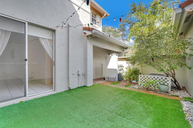 1120 Cliffrose Street, Hollywood, FL 33019