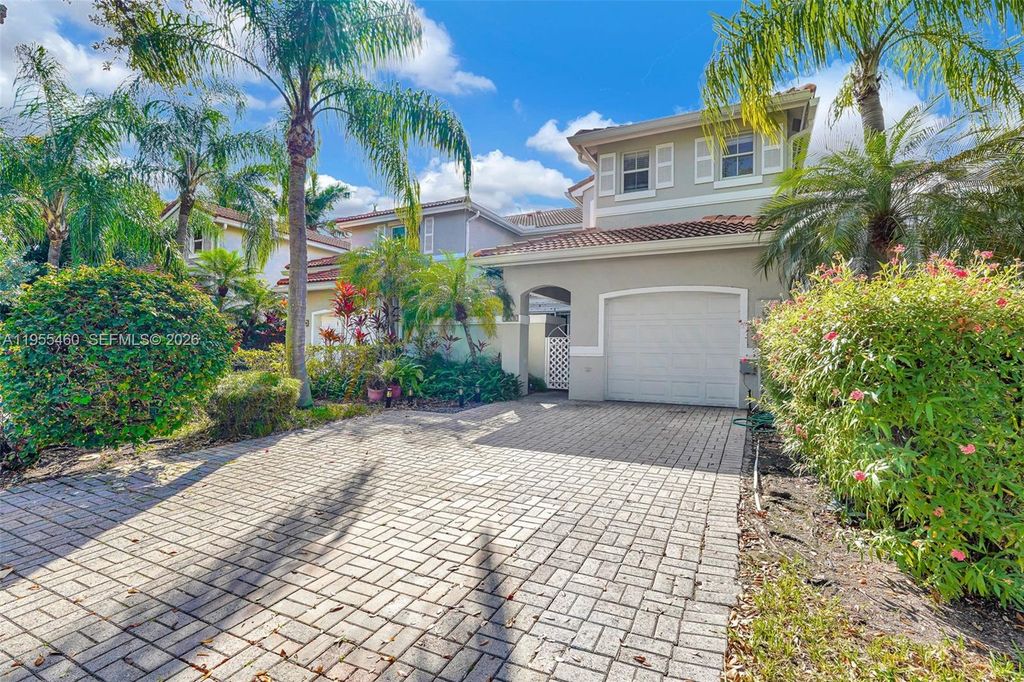 1120 Cliffrose Street, Hollywood, FL 33019