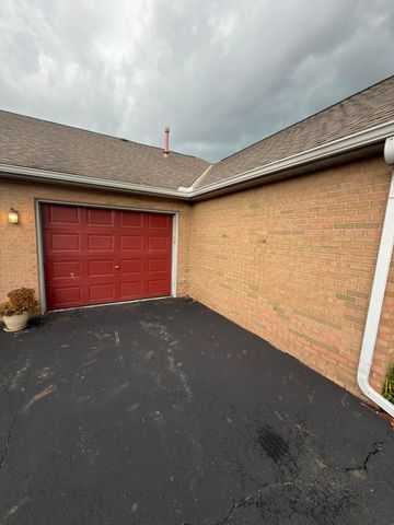 5365 Pond View Drive, Westerville, OH 43081