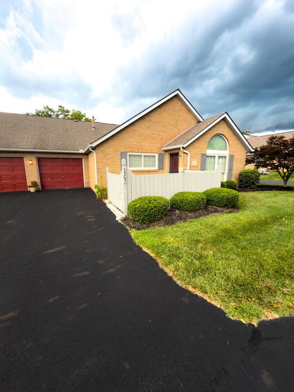 5365 Pond View Drive, Westerville, OH 43081