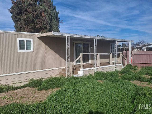 1501 Calcutta Drive 9, Bakersfield, CA 93307