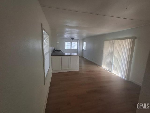 1501 Calcutta Drive 9, Bakersfield, CA 93307