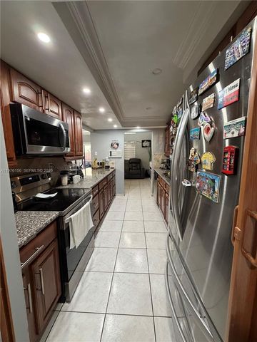 8408 NW 8th St 8408, Miami, FL 33126