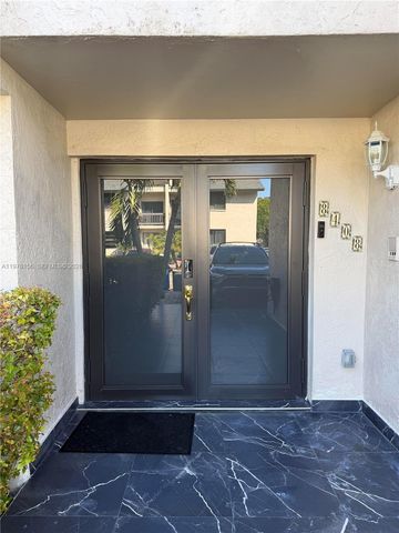 8408 NW 8th St 8408, Miami, FL 33126