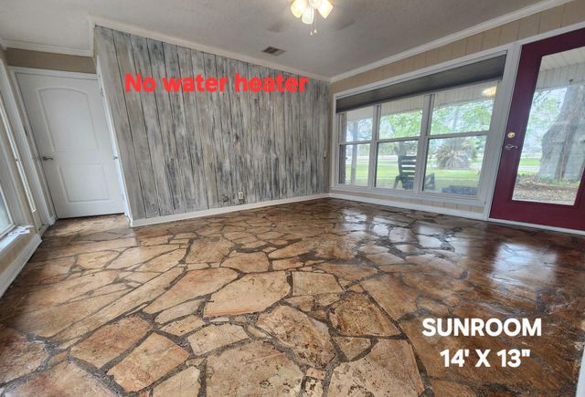 941 Magnolia Street, Lake Jackson, TX 77566