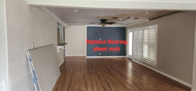 941 Magnolia Street, Lake Jackson, TX 77566