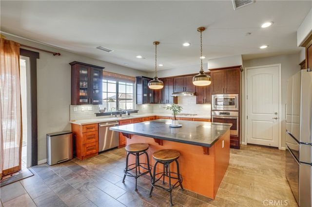 1653 Lucas Lane, Redlands, CA 92374