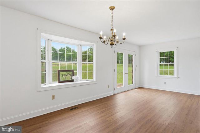 2447 HEADQUARTERS RD, Edinburg, VA 22824