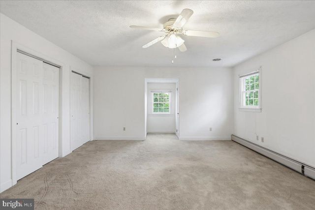 2447 HEADQUARTERS RD, Edinburg, VA 22824