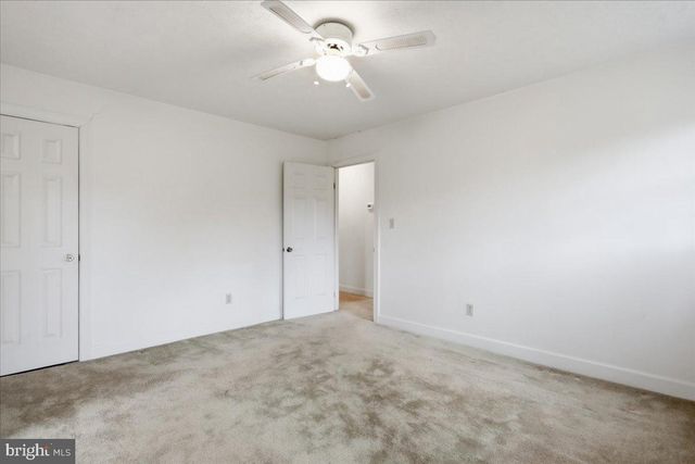 2447 HEADQUARTERS RD, Edinburg, VA 22824