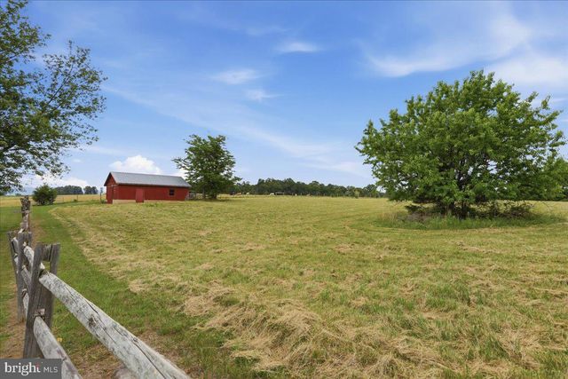 2447 HEADQUARTERS RD, Edinburg, VA 22824