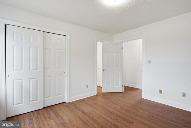 2447 HEADQUARTERS RD, Edinburg, VA 22824