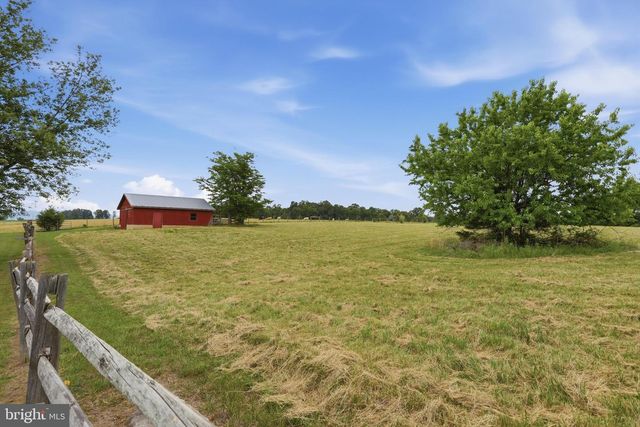 2447 HEADQUARTERS RD, Edinburg, VA 22824
