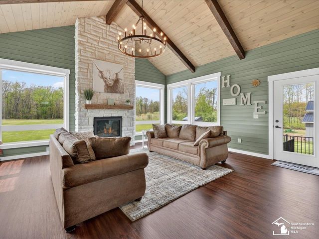 5420 Summerfield Road, Petersburg, MI 49270