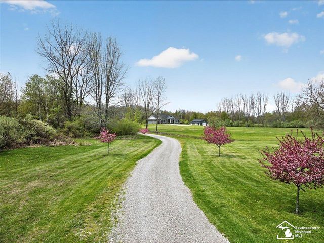 5420 Summerfield Road, Petersburg, MI 49270