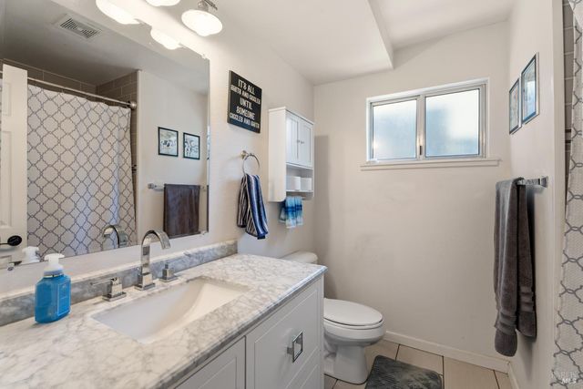 2960 Oak Crest Ave, Lucerne, CA 95458