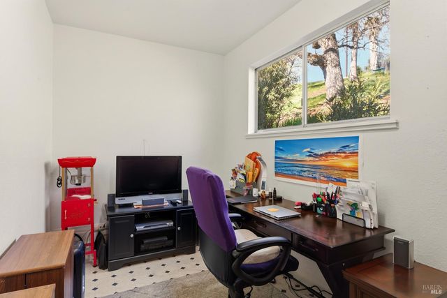 2960 Oak Crest Ave, Lucerne, CA 95458