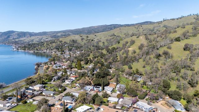 2960 Oak Crest Ave, Lucerne, CA 95458