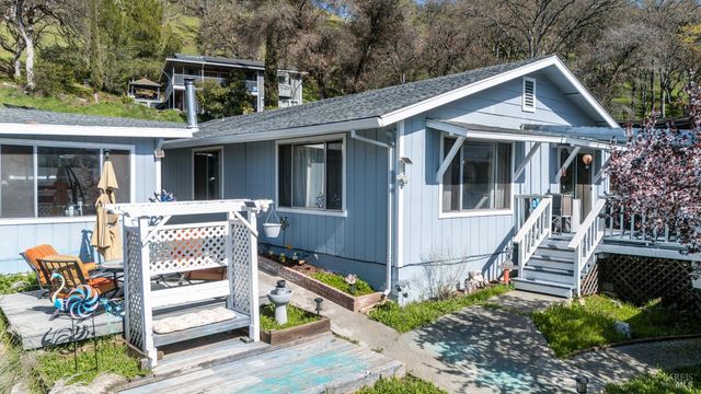 2960 Oak Crest Ave, Lucerne, CA 95458