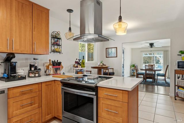 2960 Oak Crest Ave, Lucerne, CA 95458