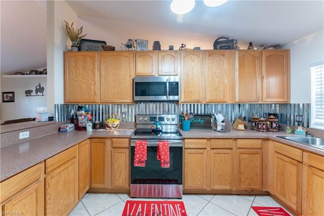 7049 Tide CIR, Labelle, FL 33935