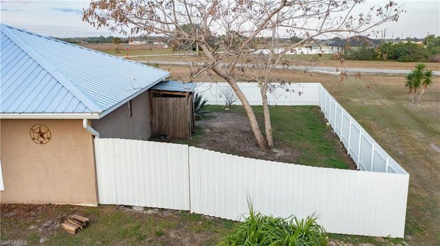 7049 Tide CIR, Labelle, FL 33935