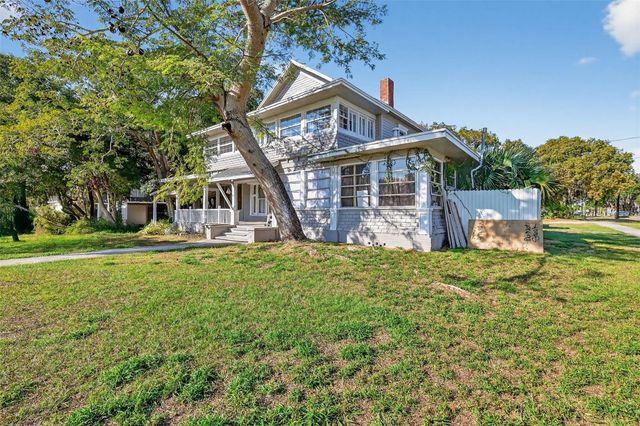 527 E LEMON AVENUE, Eustis, FL 32726