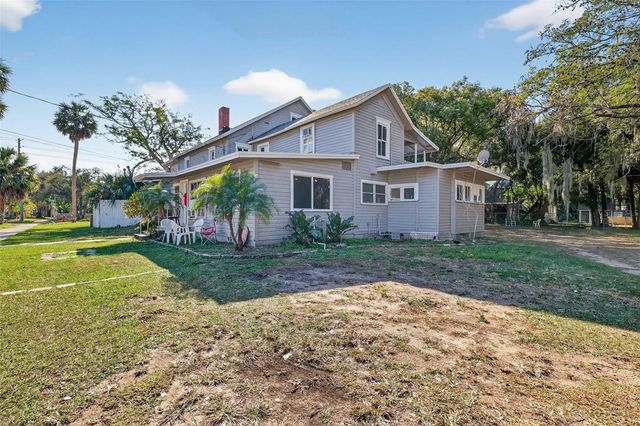 527 E LEMON AVENUE, Eustis, FL 32726