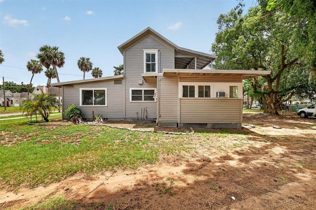 527 E LEMON AVENUE, Eustis, FL 32726