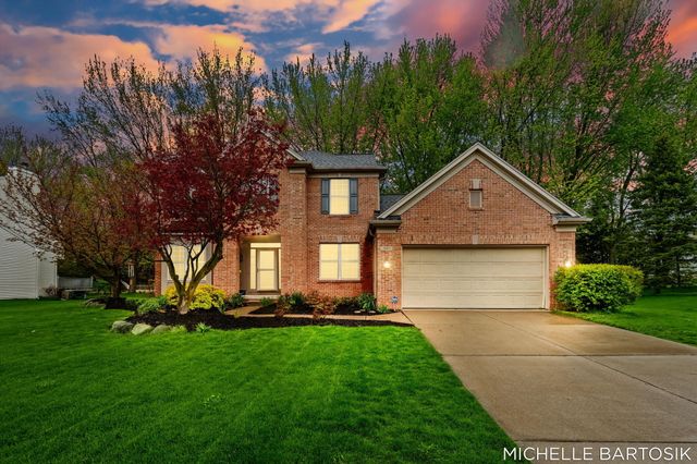 3641 Windwood Drive NE, Rockford, MI 49341