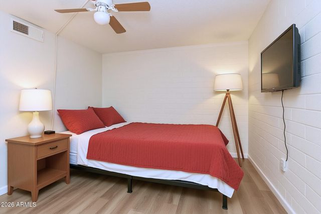 6320 N 16TH Street, Phoenix, AZ 85016