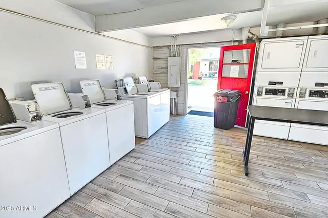 6320 N 16TH Street, Phoenix, AZ 85016