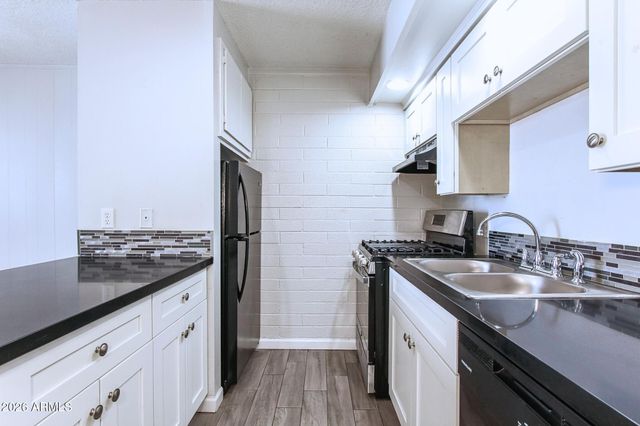 6320 N 16TH Street, Phoenix, AZ 85016